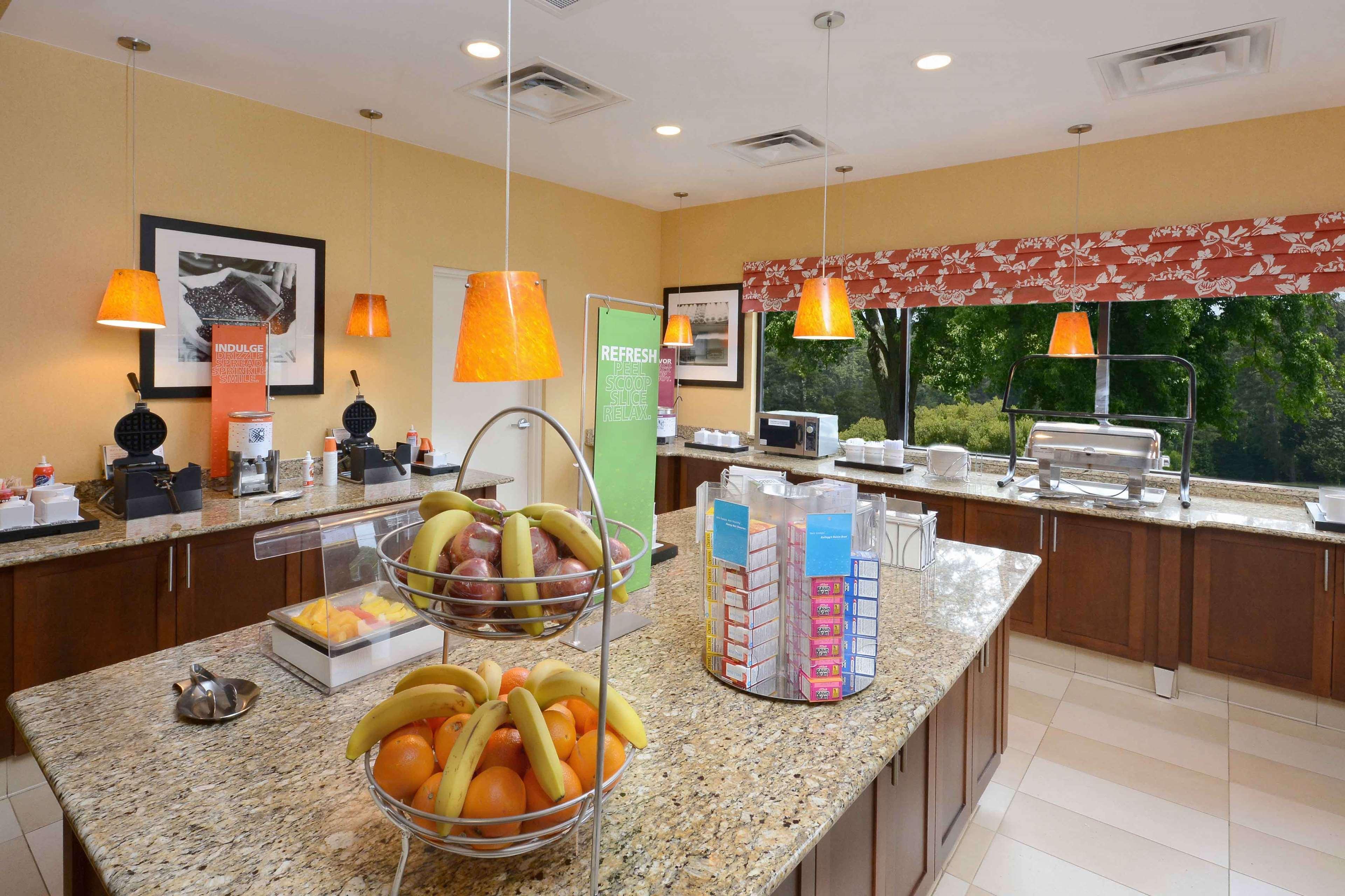 Hampton Inn Fayetteville Fort Bragg Экстерьер фото