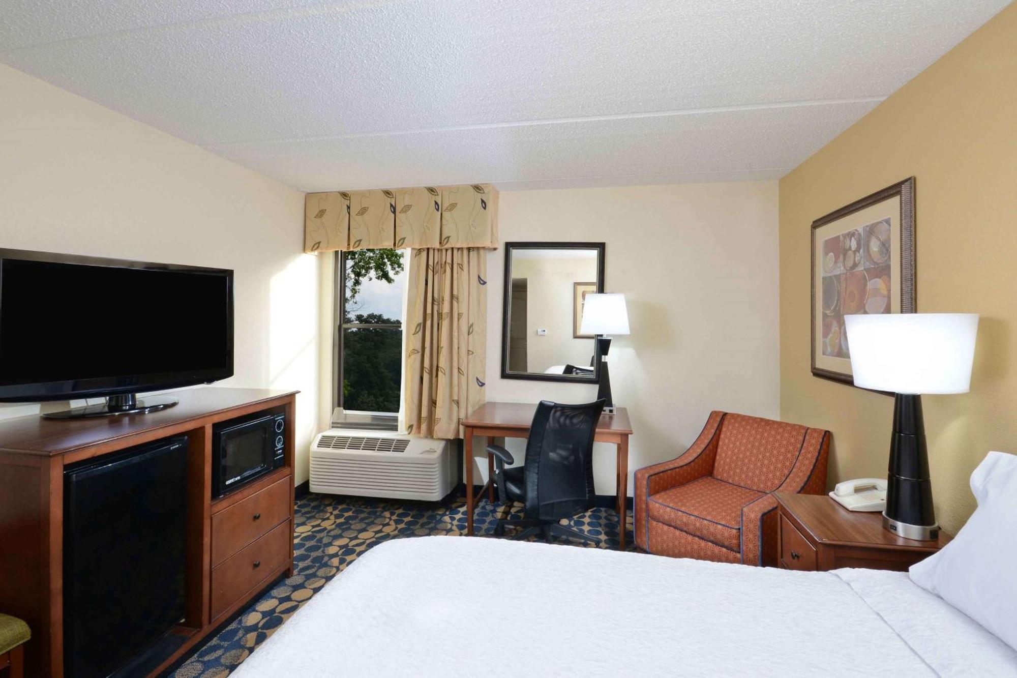 Hampton Inn Fayetteville Fort Bragg Экстерьер фото