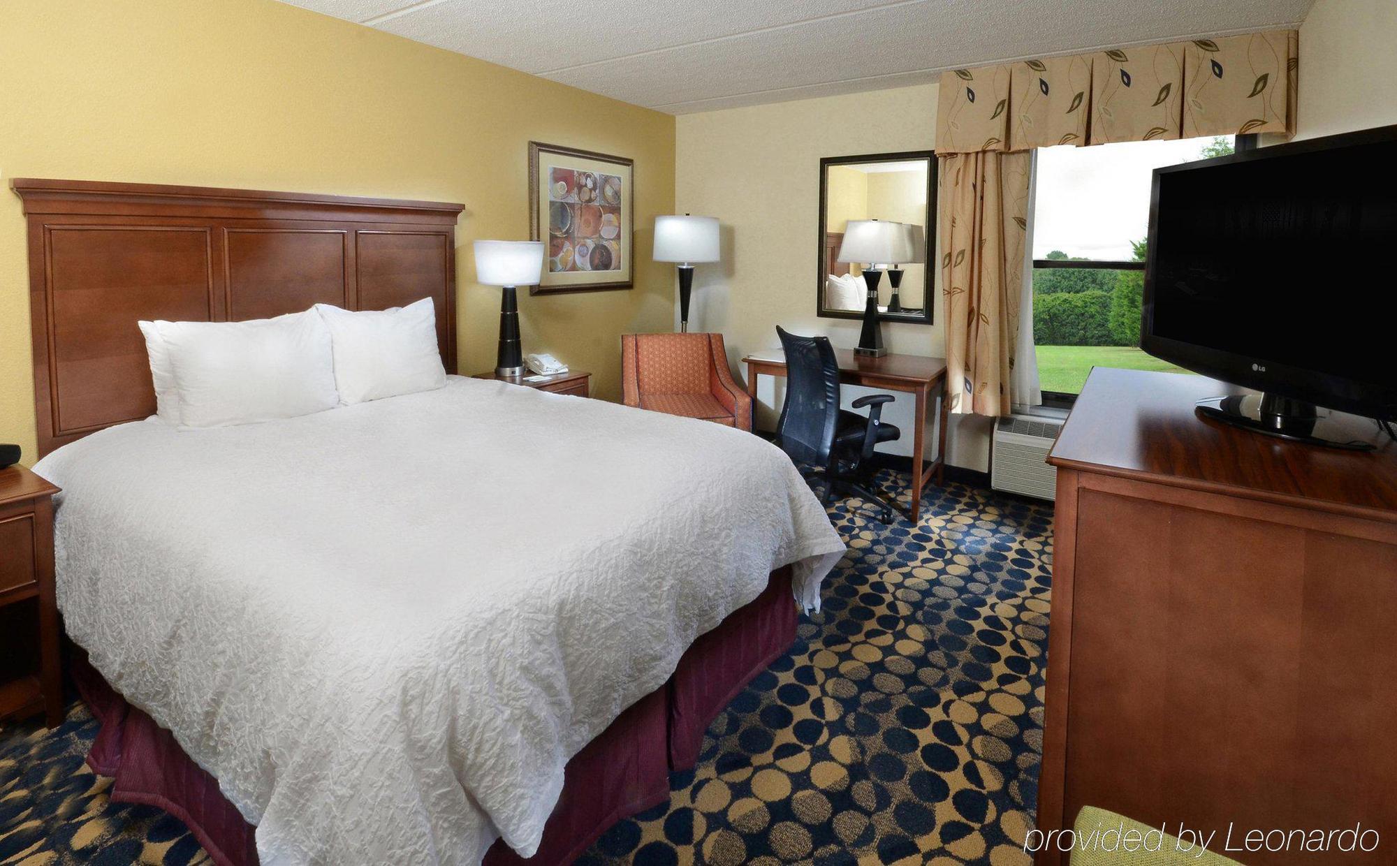 Hampton Inn Fayetteville Fort Bragg Экстерьер фото
